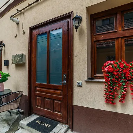 Old Lux 2 Apartament *