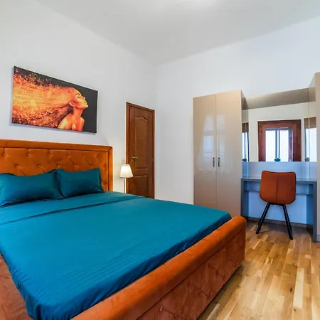 Old Lux 2 Apartment Brasov